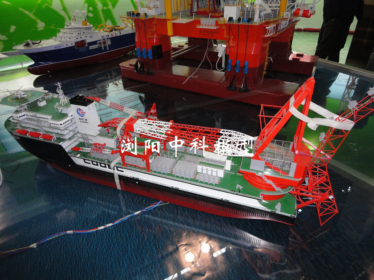 海洋石油钻井施工船模型