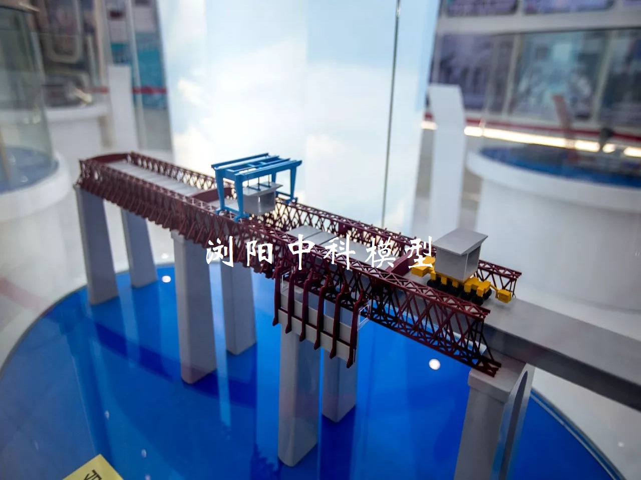 节段拼装造桥机施工模型
