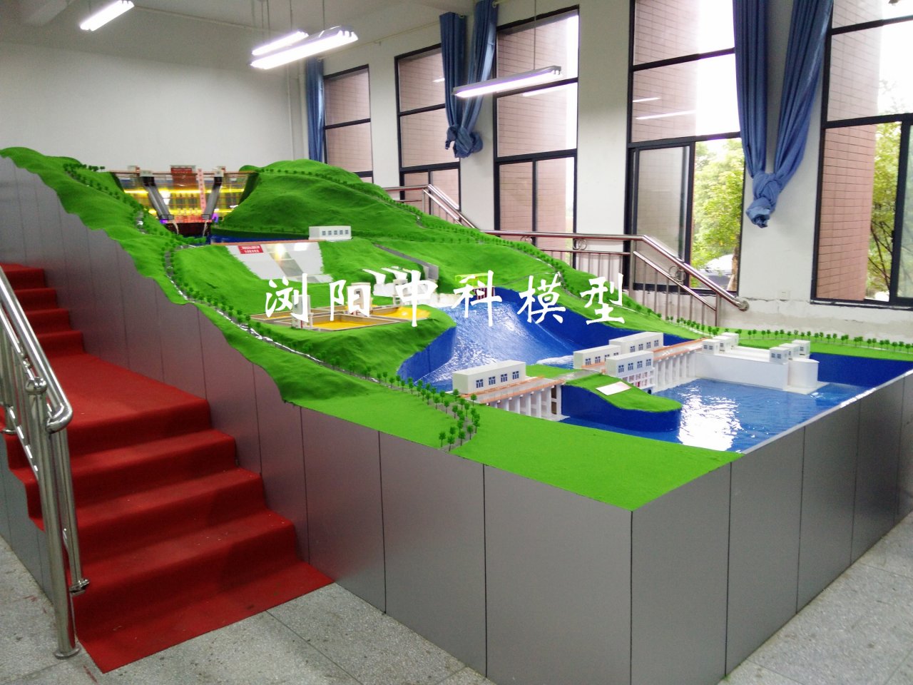 湖南城市学院三级梯级综合水利枢纽模型